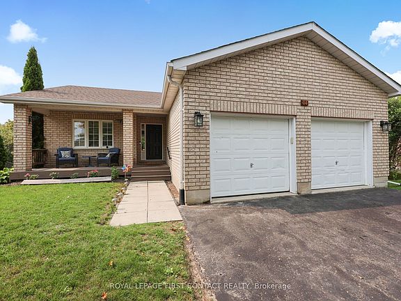 2nd image of 14 Hunter Ct