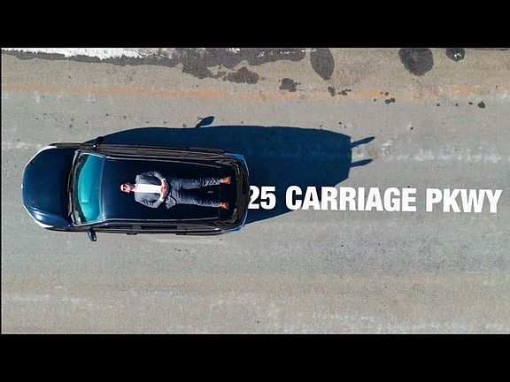 2nd image of 725 Carriage Pkwy