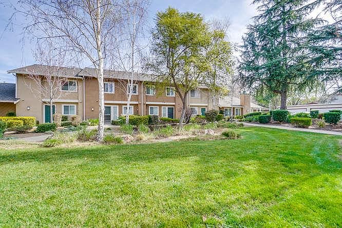 1st image of 1626 Seacreek Way