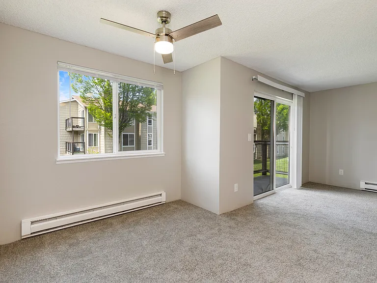 Hillcrest Estates — Photo 39