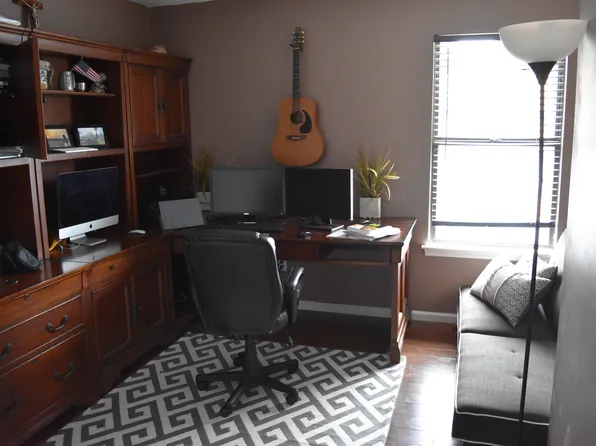 2305 Merl Cir, Virginia Beach, VA 23455