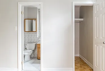 Rented by Dixon Advisory USA Inc.