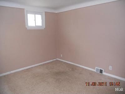 4th image of 15418 Pleasant Dr