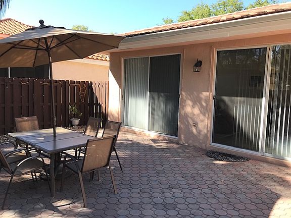 5th image of 10336 Quito St
