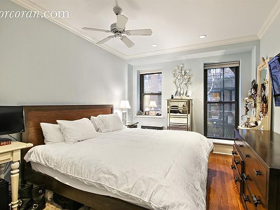 3rd image of 250 1st Ave APT 1G