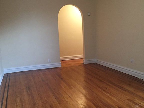 5th image of 3279 30th St #5J