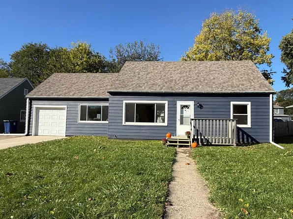 1417 Grand Ave, Ames, IA 50010