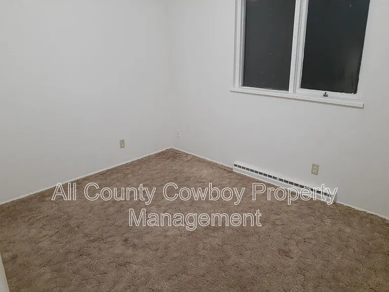707 S 23rd St — Photo 11