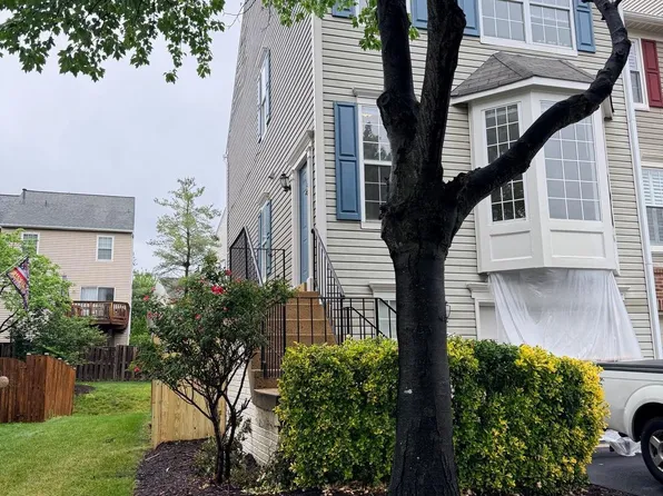 45027 Fellowship Sq, Ashburn, VA 20147