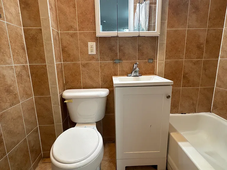 418 Liberty Ave #1B — Photo 5
