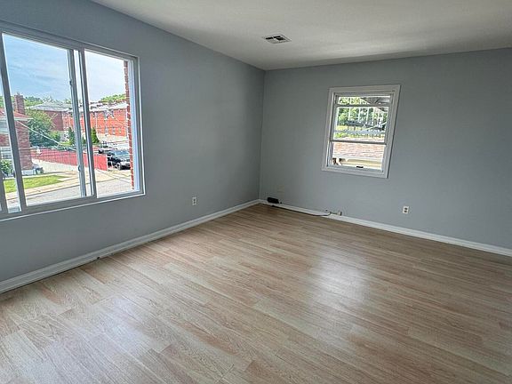3rd image of 15 Spratt Ave Floor 2