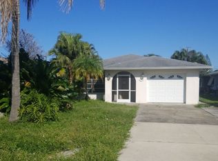 569 104th Ave N, Naples, FL 34108