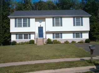 6963 Justin Ct E, Remington, VA 22734