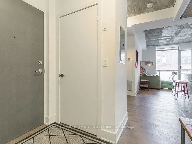630 Queen St E #214 — Photo 3