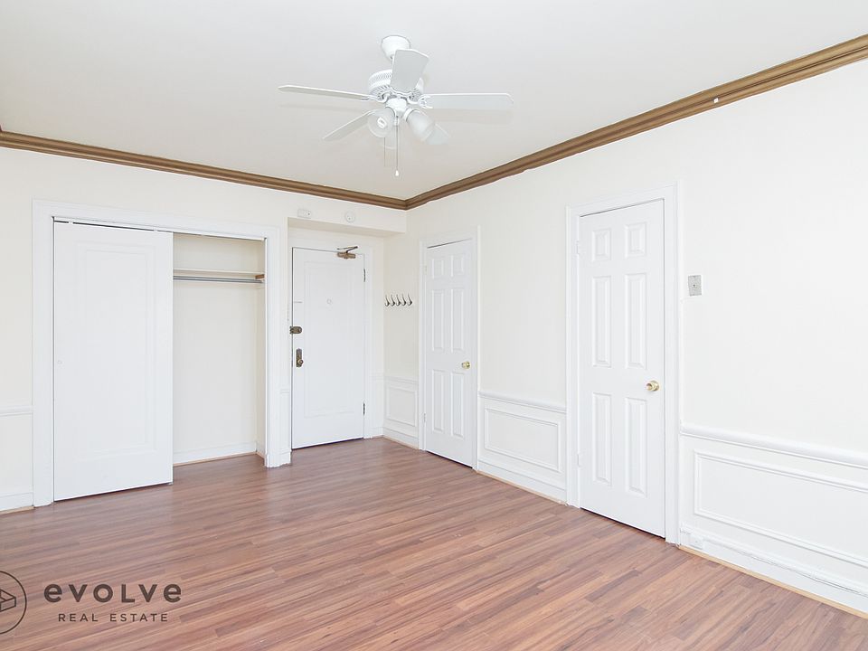 2nd image of 5301 N Ashland Ave APT 208