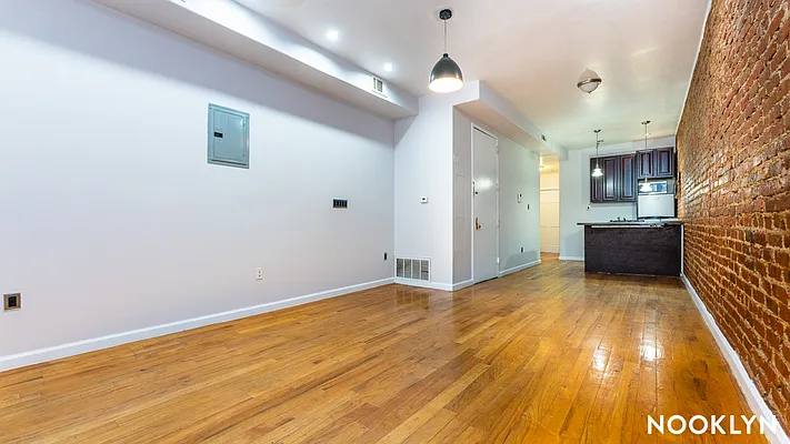 Rented by Nooklyn NYC LLC | media 18