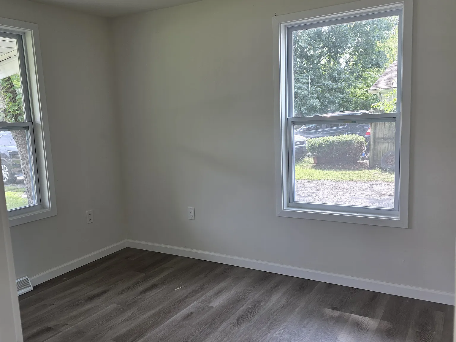 2 bed, 864 sqft, $1,500 — Photo 2