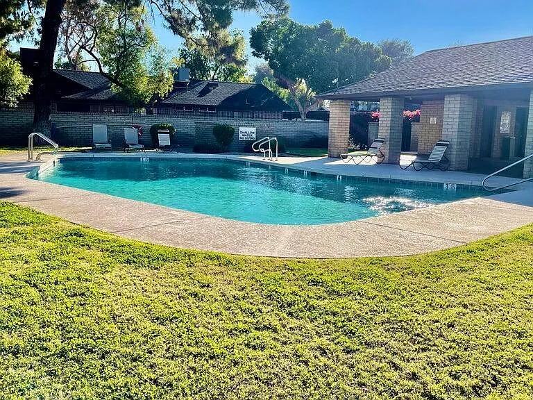 32 W Loma Vista Dr #102 — Photo 28