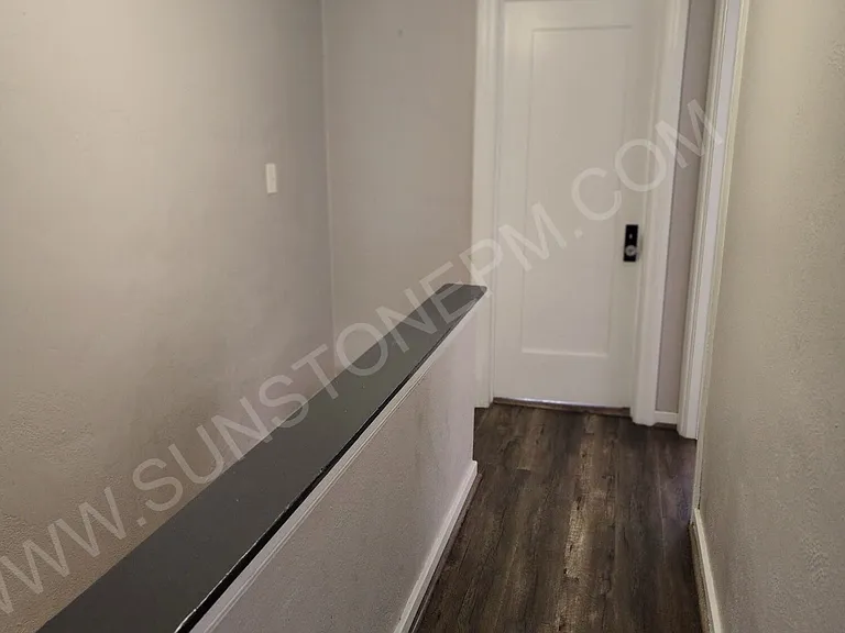 975 N Eleanor St — Photo 16