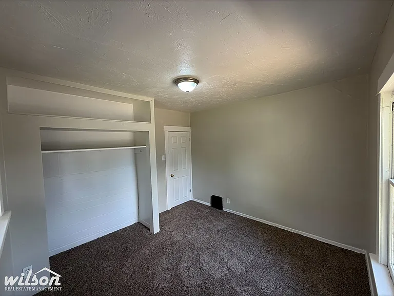 1403 W Lincoln Ave — Photo 6