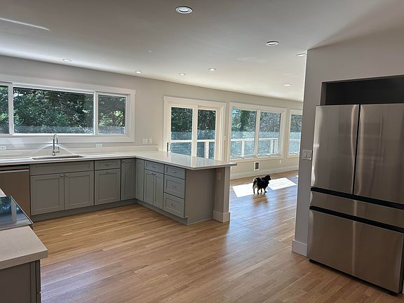 5th image of 7001 E Loop Rd