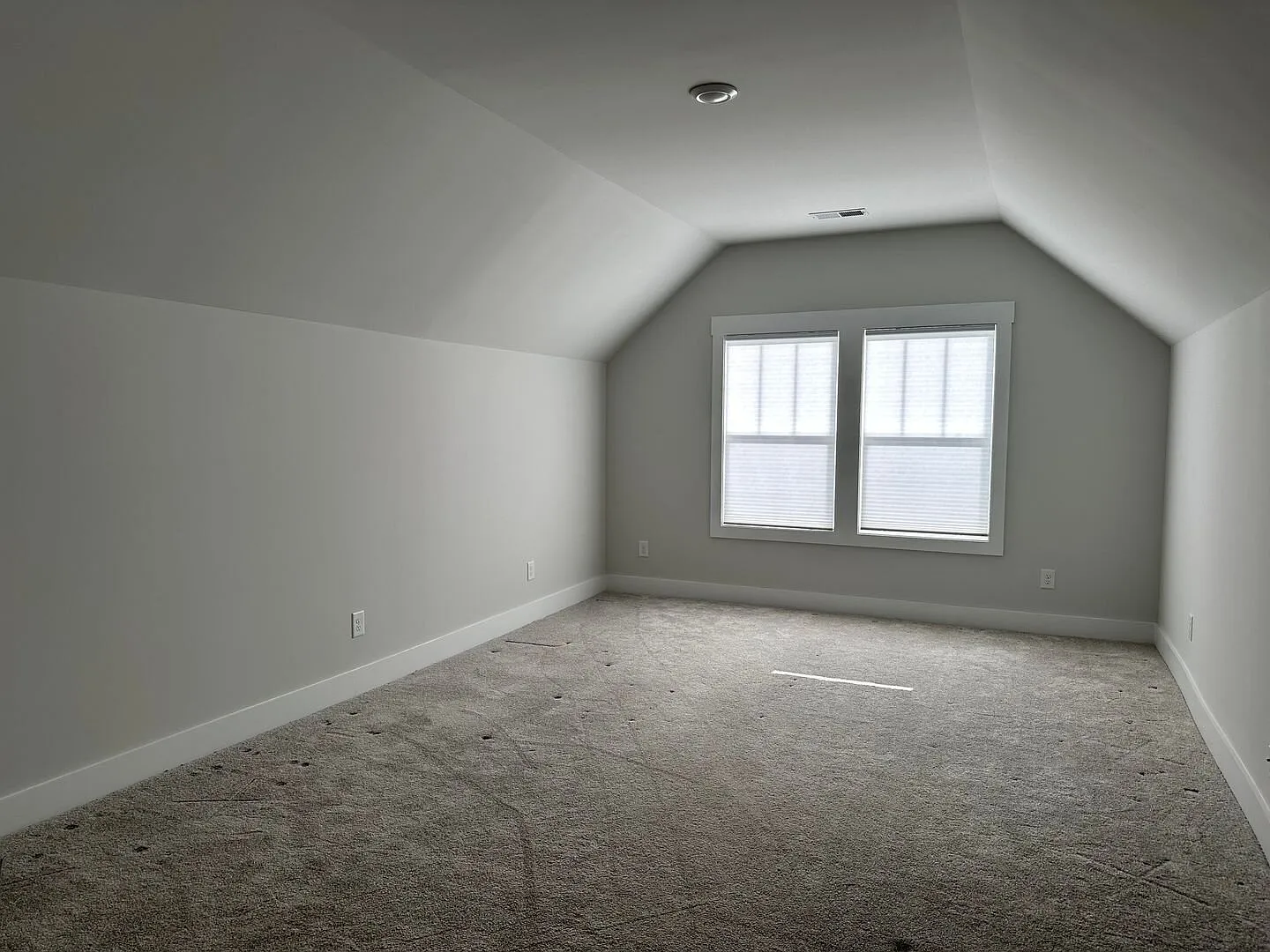 Fantastic Location & Price with Bonus Room! — Photo 2