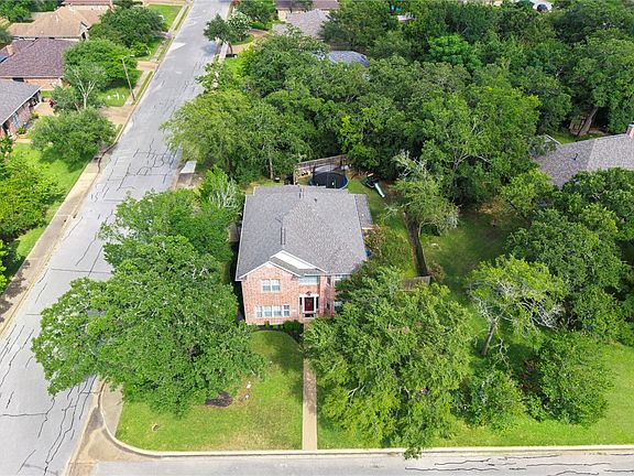4th image of 5601 Hampton Ct