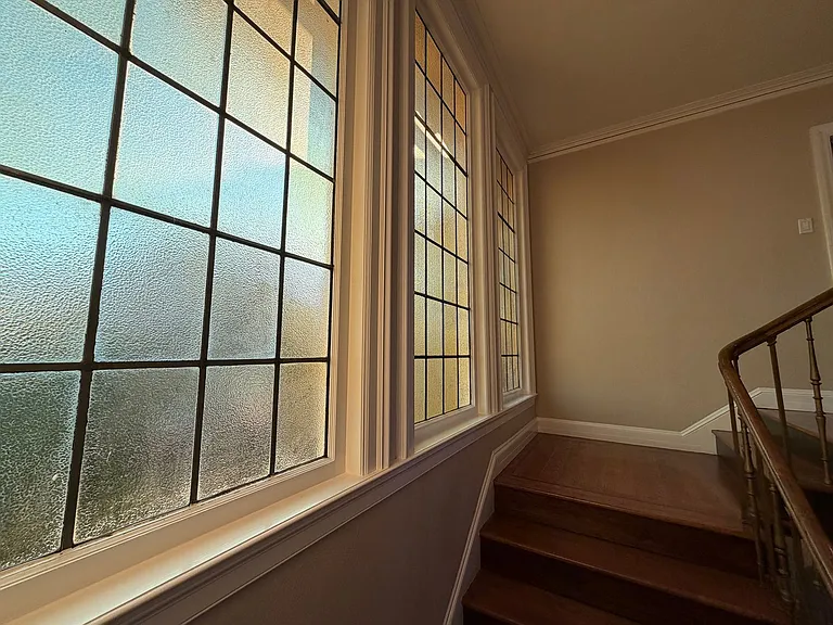 5 Santa Ana Ave — Photo 28
