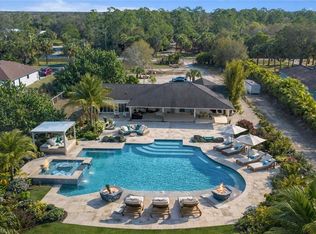 321 14th St NE, Naples, FL 34120