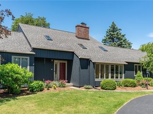 8502 Chippendale Cir, Manlius, NY 13104