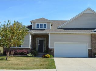 2015 Copper Wynd Ct, Pleasant Hill, IA 50327