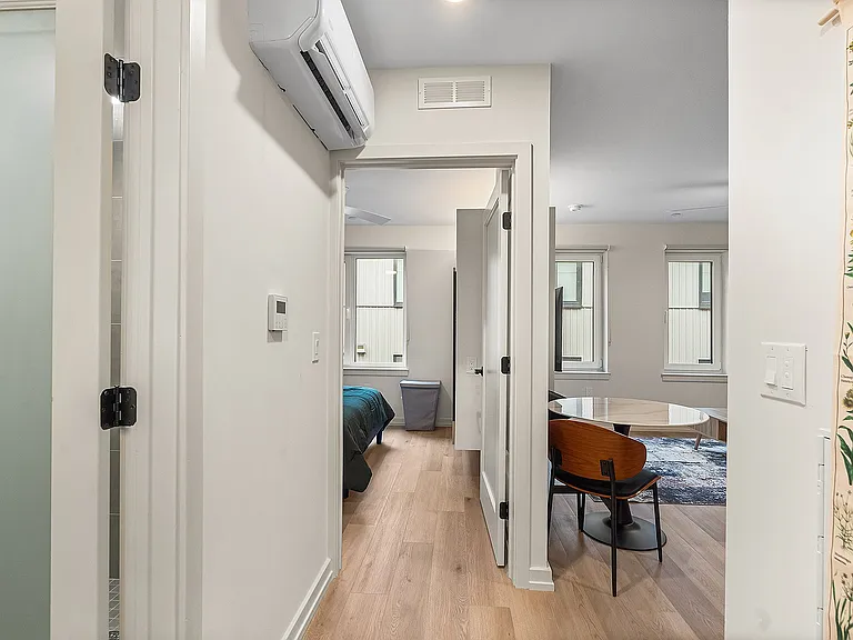 Furnished Entryway