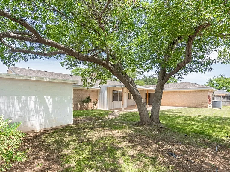 2809 Marmon Dr — Photo 41