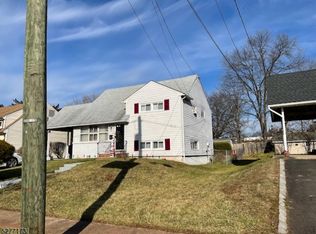 6 Speer St, Somerville, NJ 08876