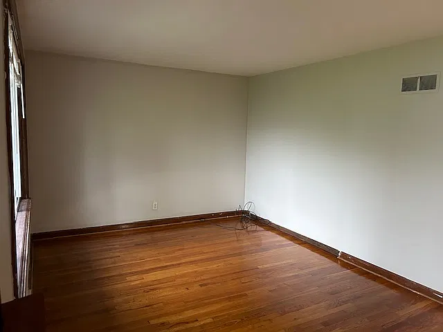 2 bed, 982 sqft, $1,350 — Photo 3