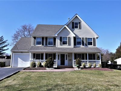 19 Constable Rd, Kendall Park, NJ, 08824