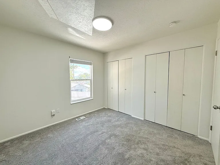 3053 E Branch Dr — Photo 30