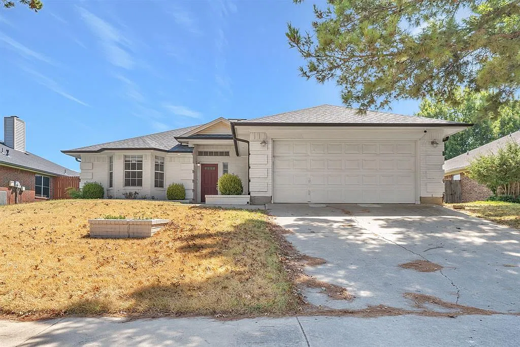 3 bed, 1834 sqft, $2,500 — Photo 2
