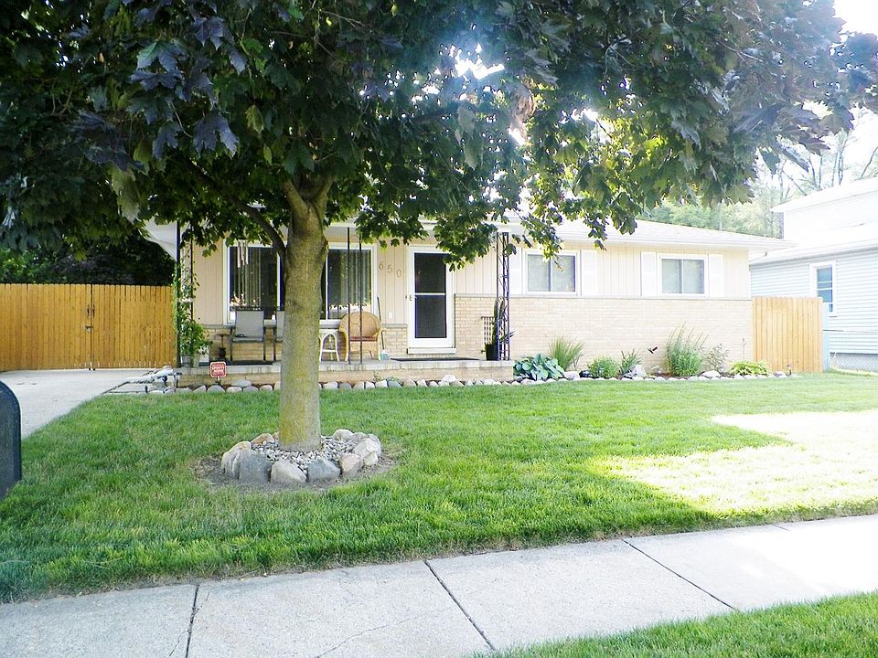 1st image of 650 Greenlawn St