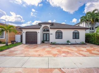 15276 SW 35th Ter, Miami, FL 33185