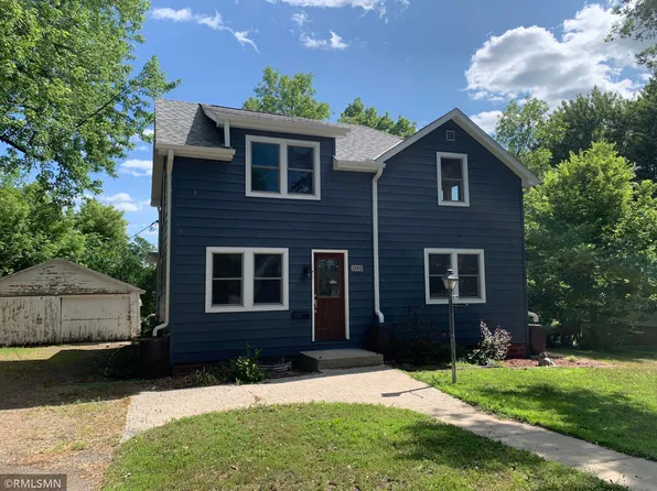 1330 10th St E, Glencoe, MN 55336