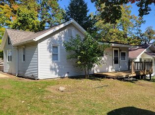 1769 Tennis Ct, Pleasant Lake, MI 49272