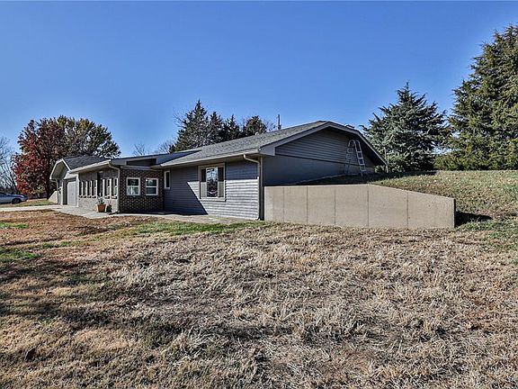 2nd image of 18748 Chmidling Dr