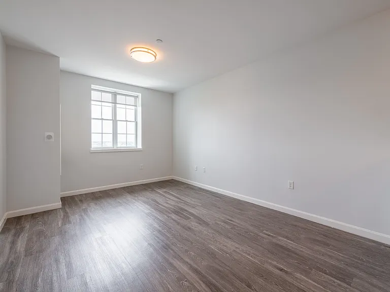 1505 Commonwealth Ave — Photo 27