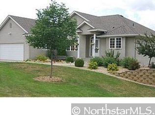 19080 Fox Ridge Rd, Prior Lake, MN 55372