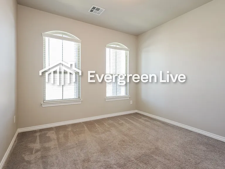 11308 SW 33rd Ter — Photo 12