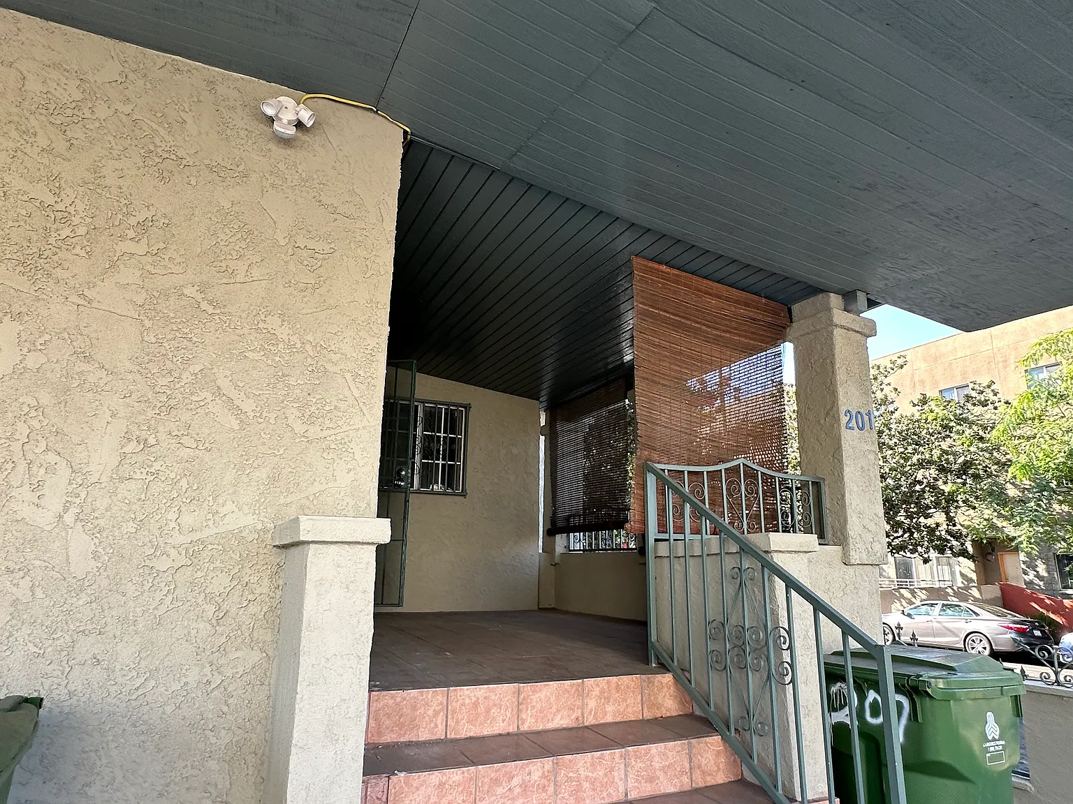 4 bed, 1569 sqft, $4,373 — Photo 4