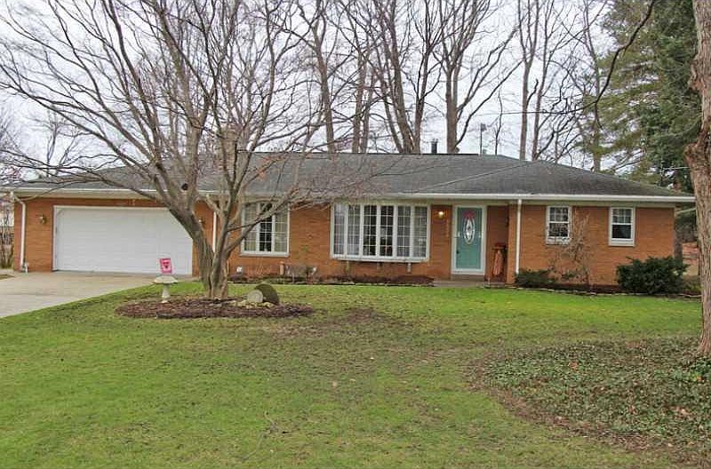 1st image of 3533 Windsor Dr