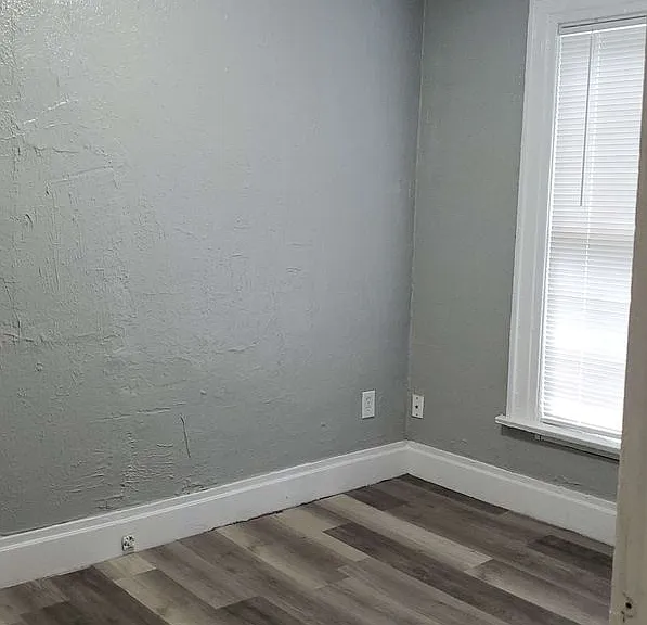 812 Huffman Ave — Photo 8