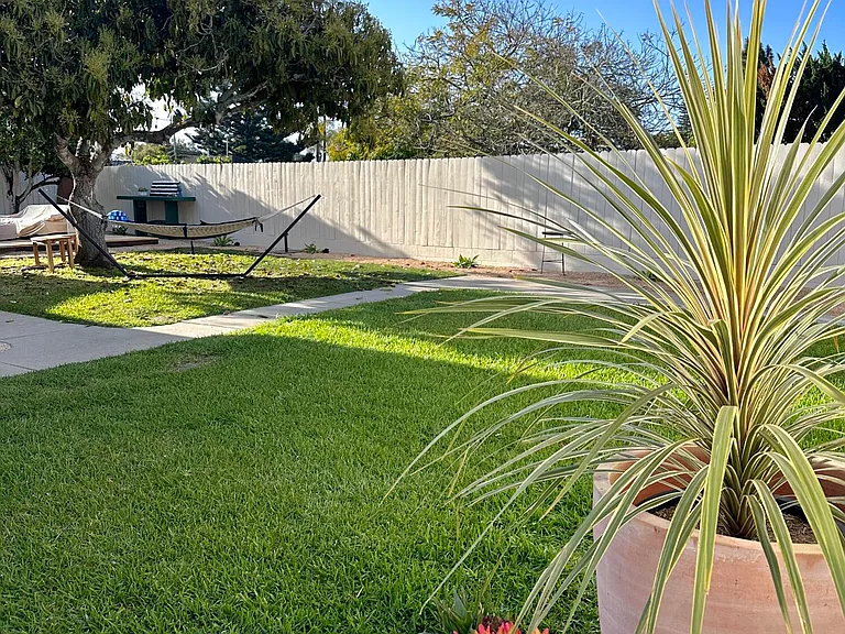 2227 Cliff Dr — Photo 26